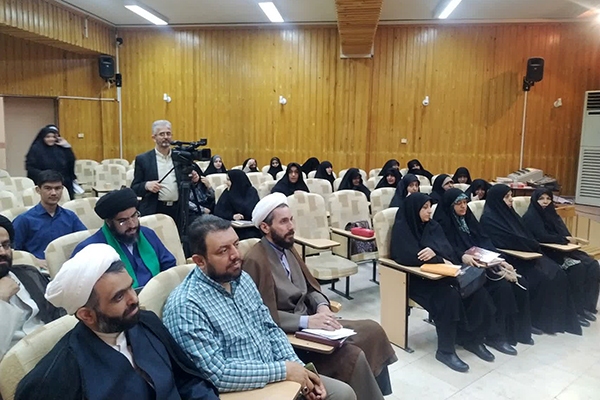 نشست صحیفه‌ سجادیه با موضوع مرزداران اسلام در یزد