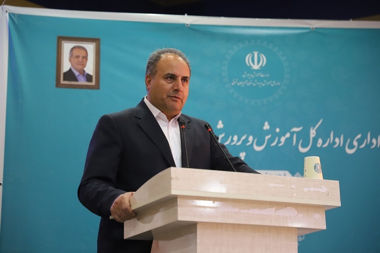 اسفندیار صادقی، مدیرکل آموزش و پرورش آذربایجان شرقی اسفندیار صادقی، مدیرکل آموزش و پرورش آذربایجان شرقی