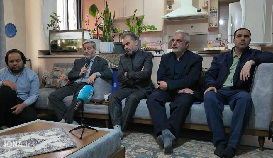 دیدار جامعه قرآنی با هفت ستاره‌ای که یکجا پر کشیدند/ شهدایی که قرآن سبک زندگی‌شان بود