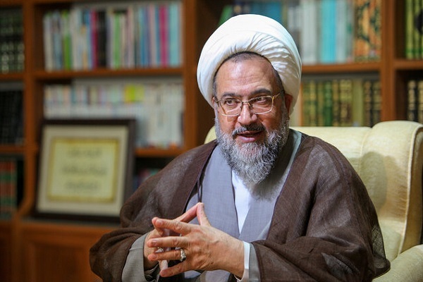 ارسل/ مبتلا به اخباری‌گری شدید هستیم