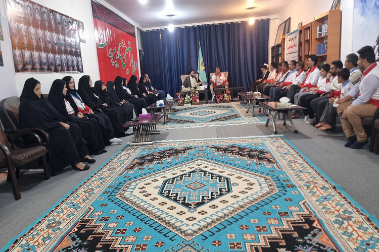 حجتالاسلام سیدنوراله افشار، امام جمعه چرام در دیدار با رئیس و کارکنان جمعیت هلالاحمر این شهرستان بهمناسبت هفته هلالاحمر حجتالاسلام سیدنوراله افشار، امام جمعه چرام در دیدار با رئیس و کارکنان جمعیت هلالاحمر این شهرستان بهمناسبت هفته هلالاحمر
