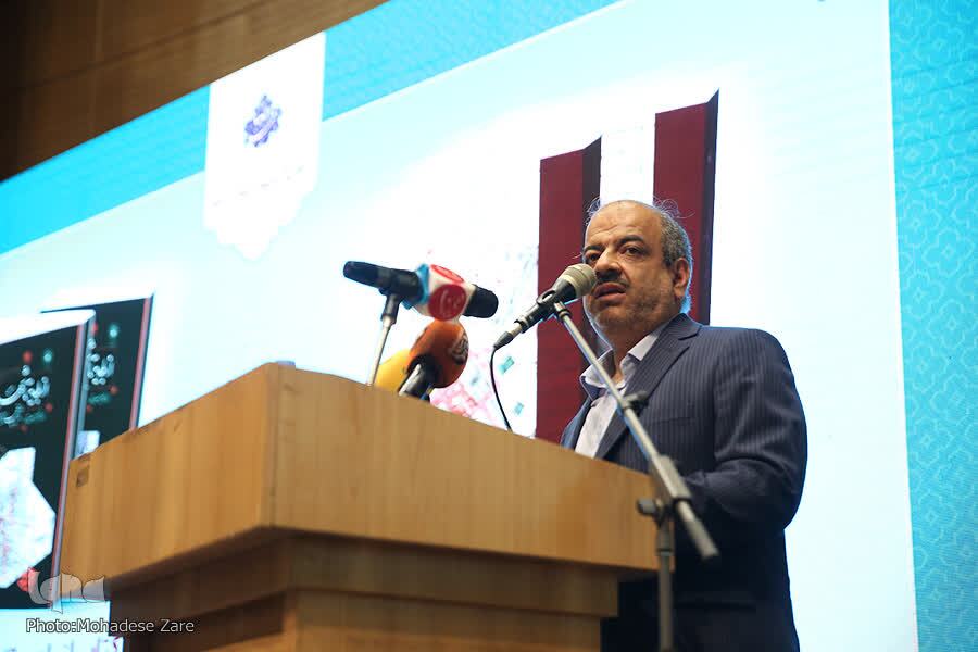 هویت شهری شهر مشهد در ۱۲۰ سال اخیر شکل گرفته است هویت شهری شهر مشهد در ۱۲۰ سال اخیر شکل گرفته است