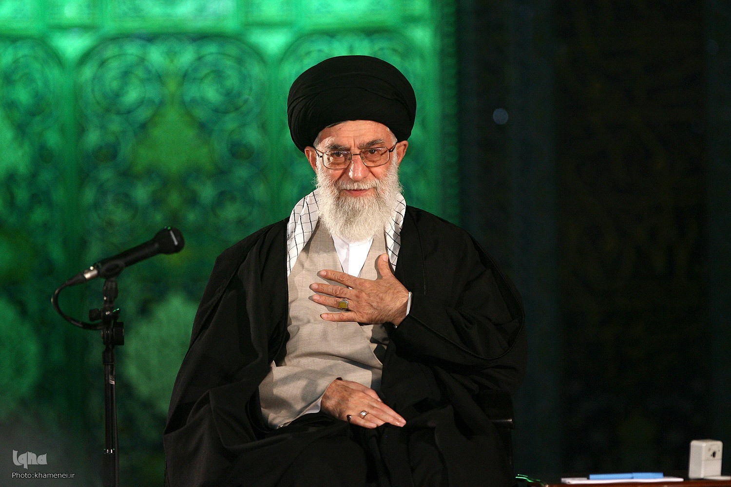 (رمزگشایی) سرگشایی از اسرار حج توسط رهبر شهید