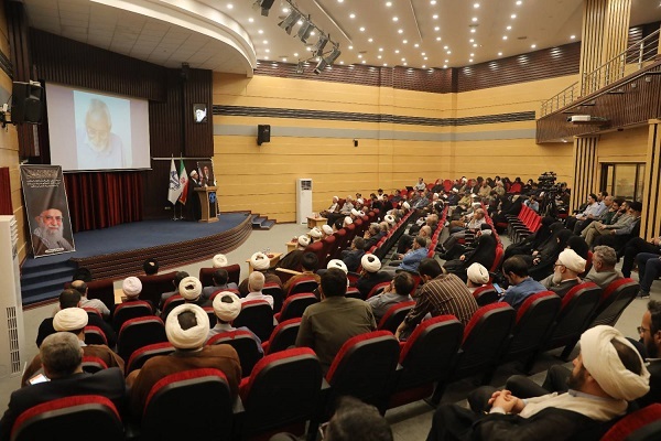 استاد حشمت‌پور؛ فیلسوفی در حجاب معاصرت و شکوه گمنامی