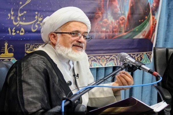 حجت‌الاسلام والمسلمین آذربایجانی، عضو هیئت علمی پژوهشگاه حوزه و دانشگاه
