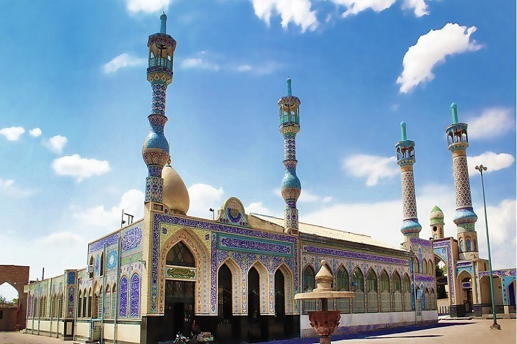 امامزاده اسماعیل، میانه امامزاده اسماعیل، میانه
