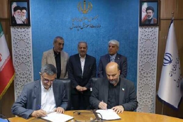 تفاهم ایران و ترکیه برای ساخت مدرسه شهدای میناب