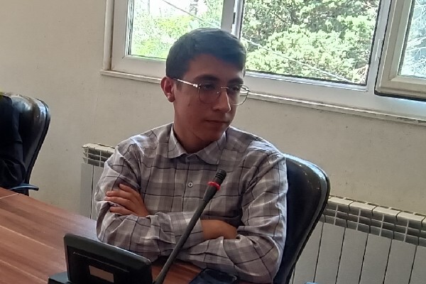 حسین وفایی، نماینده شورای دانش آموزی لرستان