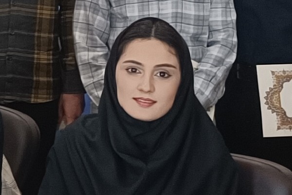 ستایش بهاروند، نماینده تشکل دانشجویی عدالت‌خواه دانشگاه علوم پزشکی لرستان