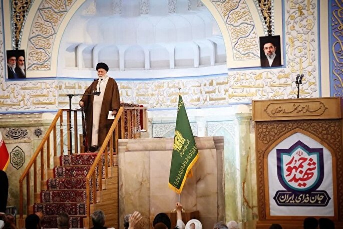 عامل اصلی پیروزی‌های ما عنایت و توجه امام زمان(عج) است