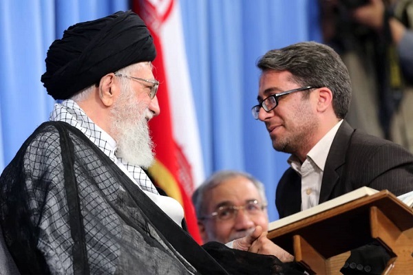 «آن نون آخر کمی فالش بود»؛ دقت حیرت‌انگیز رهبر انقلاب در تلاوت یک قاری