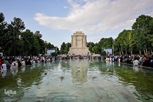 بررسی جایگاه نمادین «حکمت عملی و اندیشه اخلاقی» در شاهنامه