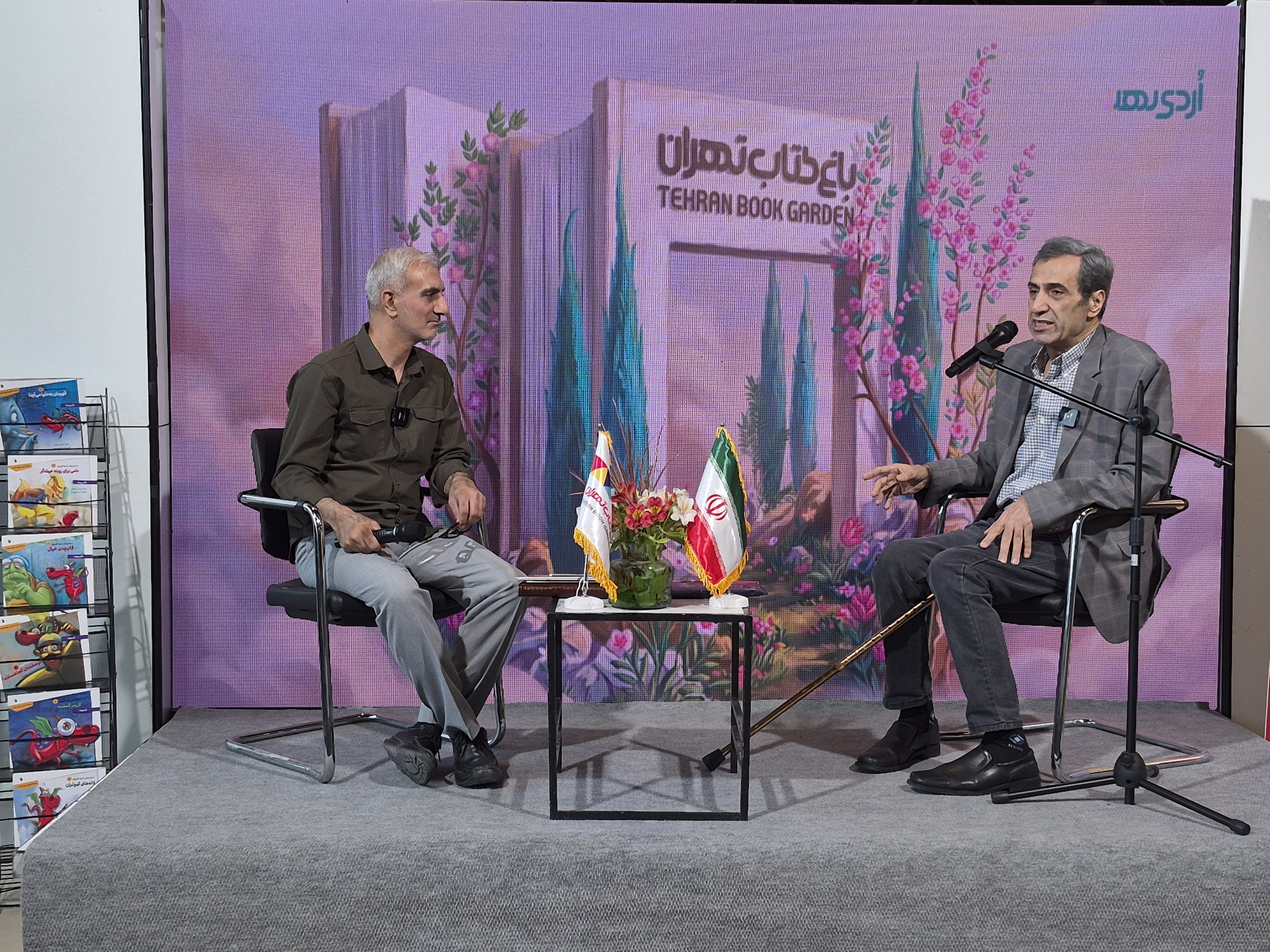 مجدفر: این مجموعه ۱۰ مهارت حل مسئله و ۱۰ مهارت زندگی را به کودکان آموزش می‌دهد