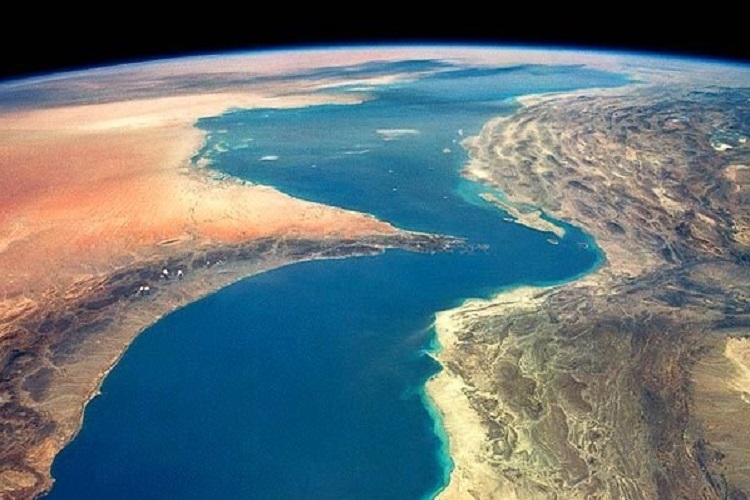 تنگه هرمز