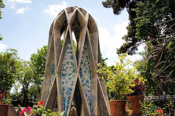 آرامگاه خیام نیشابوری
