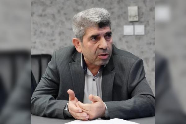 احمد کارگر، نویسنده، پژوهشگر و استاد دانشگاه