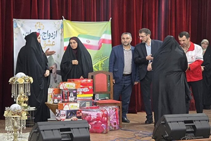 جشن ازدواج ۲۴ نوعروس کمیته امداد مازندران برگزار شد