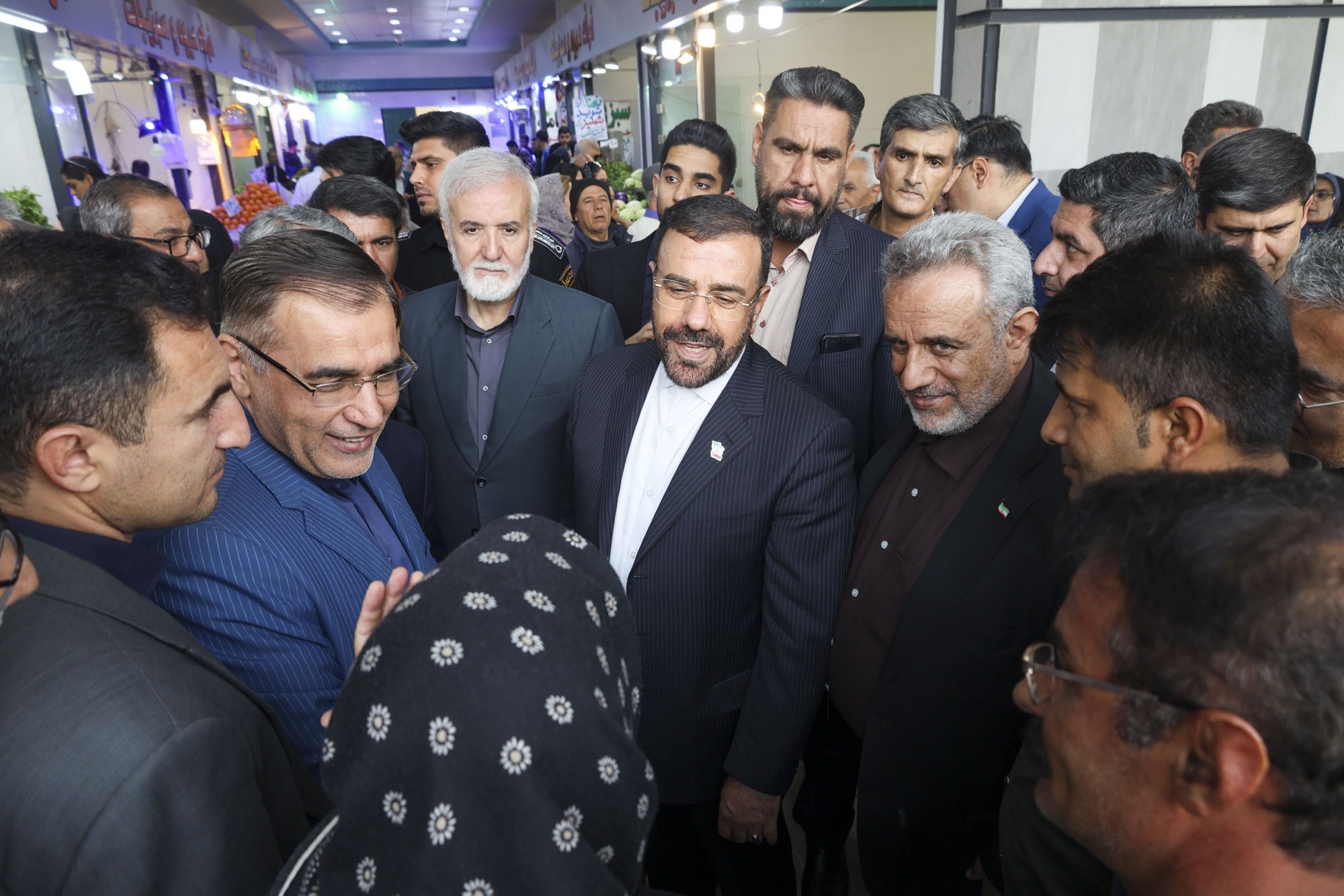 بازدید استاندار فارس از بازار پروتئین شیراز