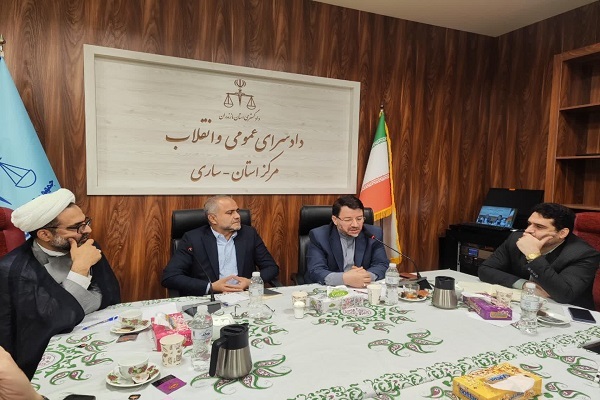 علی‌اکبر عالیشاه، دادستان مرکز استان مازندران در نشست تعاملی قضایی با حضور رئیس‌کل دادگاه‌های عمومی