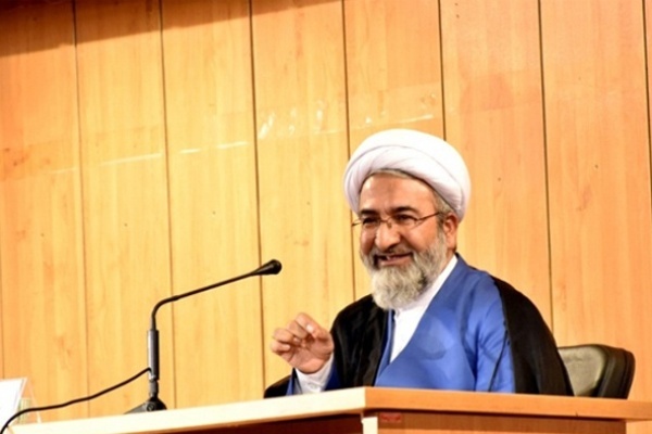 منظومه فکری آیت‌الله مکارم، راه رسیدن به اجتهاد را کوتاه و هموار می‌کند