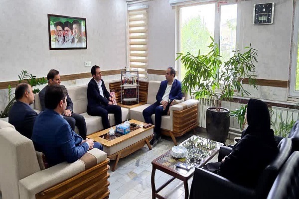 دیدار رئیس جهاددانشگاهی کردستان با فرماندار بیجار دیدار رئیس جهاددانشگاهی کردستان با فرماندار بیجار