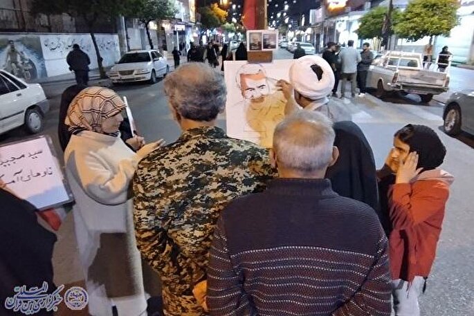 برپایی سومین شب از نمایشگاه نقاشی شهدا در اجتماع مردمی بابلسر