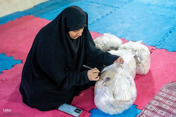 سنگر خدمت در برابر جنگ ترکیبی؛ روایت خادمان امام رضا(ع) سنگر خدمت در برابر جنگ ترکیبی؛ روایت خادمان امام رضا(ع)