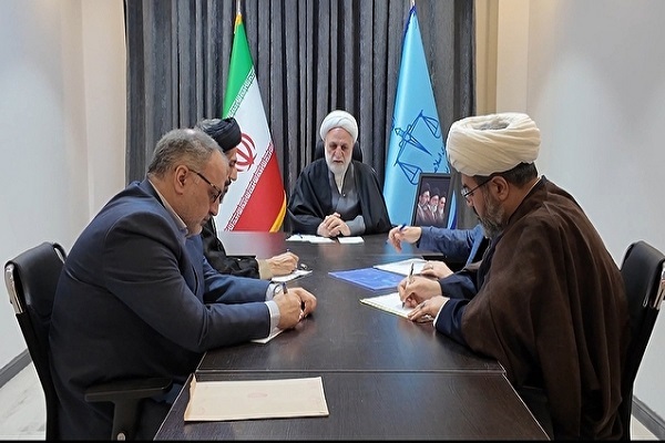 دشمن با عملیات روانی در پی شکستن «اتحاد مقدس» ملت ایران است