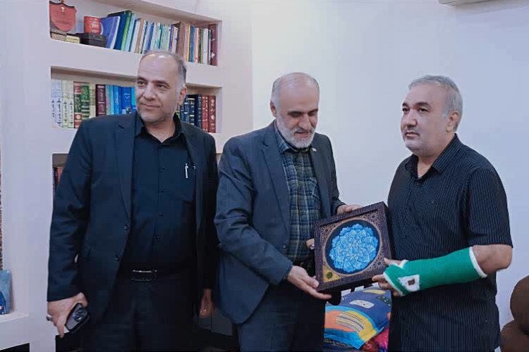 عیادت مدیرکل امور ایثارگران قوه قضاییه از جانبازان دادگستری لارستان
