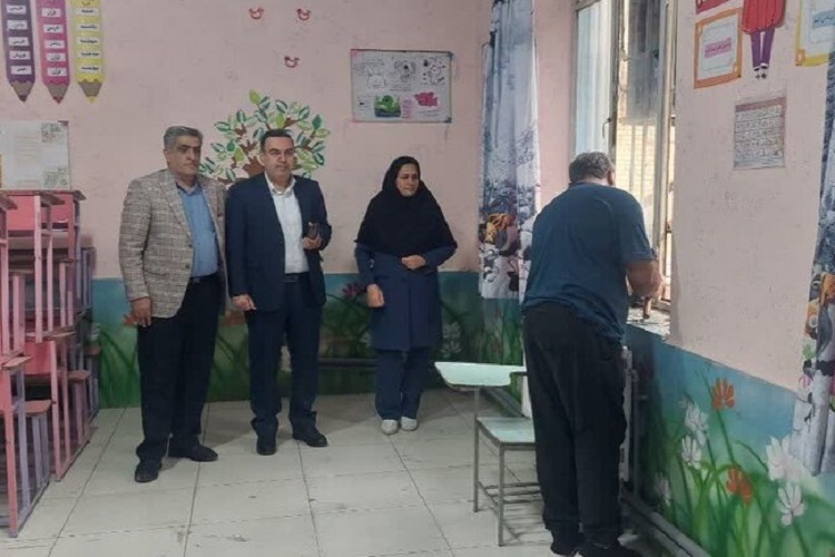 مرمت مدارس آسیب دیده از جنگ تحمیلی سوم، فارس