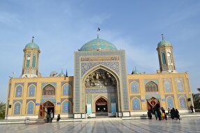 محفل استماع قرآن در آستان حسین بن موسی الکاظم(ع) طبس برگزار می‌شود