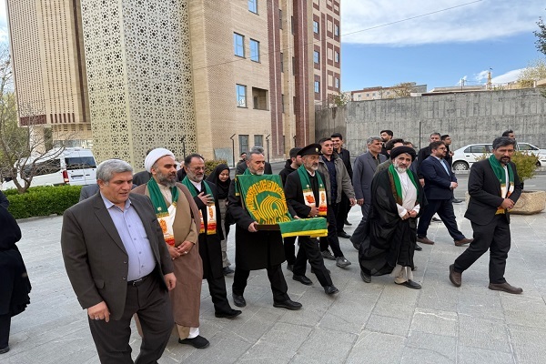 مراسم استقبال از کاروان خادمین حرم مطهر رضوی مراسم استقبال از کاروان خادمین حرم مطهر رضوی