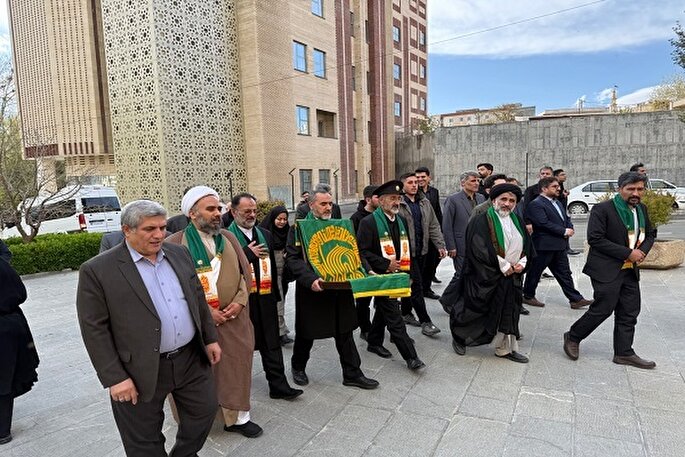 حضور خادمان حرم رضوی در کردستان زمینه‌ساز انسجام ملی است