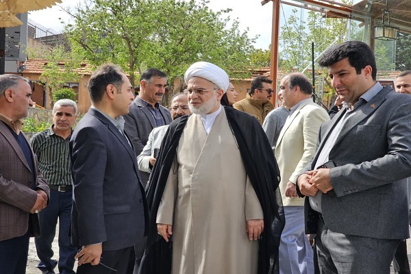 بازدید نماینده ولی فقیه در استان کردستان از مراکز گردشگری آسیب دیده بازدید نماینده ولی فقیه در استان کردستان از مراکز گردشگری آسیب دیده