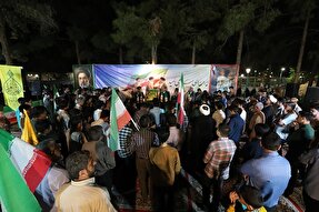 تجمع مردم یزد با حضور پرچم رضوی متبرک شد