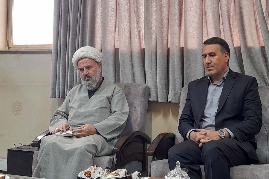 خلیل میرزایی رئیس جهاد دانشگاهی همدان و حجت‌الاسلام علی اصغر گرجی مدیرکل تبلیغات اسلامی همدان