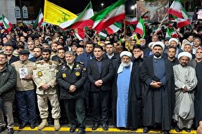 عکس | تجمع شبانه مردم در میدان آزادی سنندج