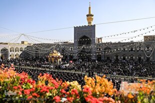 روایت حضور و امید زائران امام رئوف در میلاد خورشید ایران