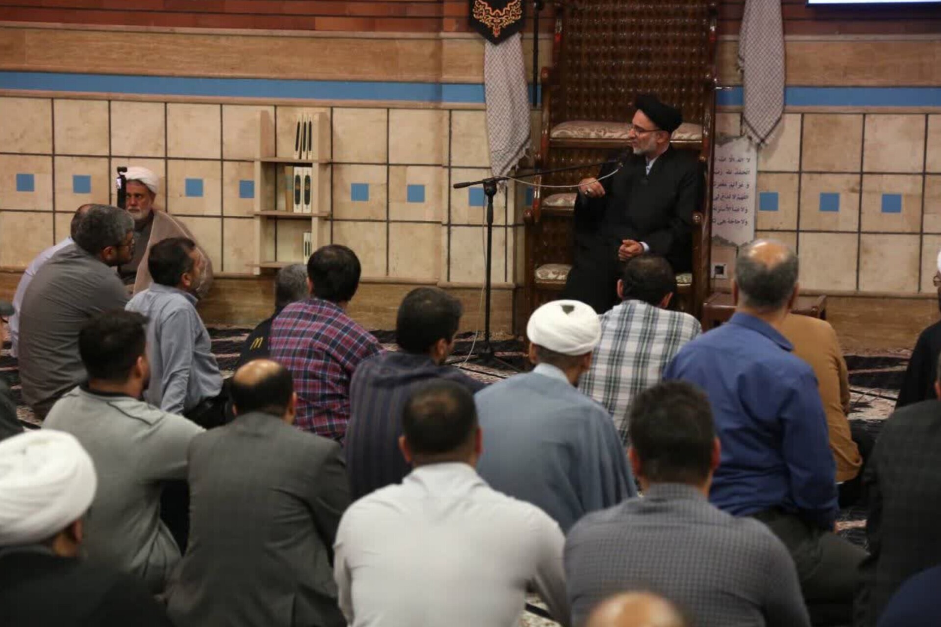 جبهه حق به برکت امام رضا(ع) شکست ناپذیر است