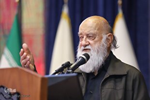 مدیریت شهری در خط مقدم خدمت و بازسازی کشور قرار دارد