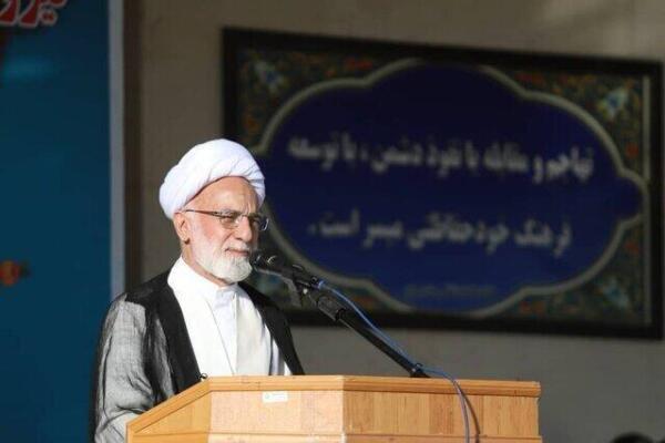 آیت الله قربانعلی دری نجف‌آبادی نماینده ولی‌ فقیه در استان مرکزی