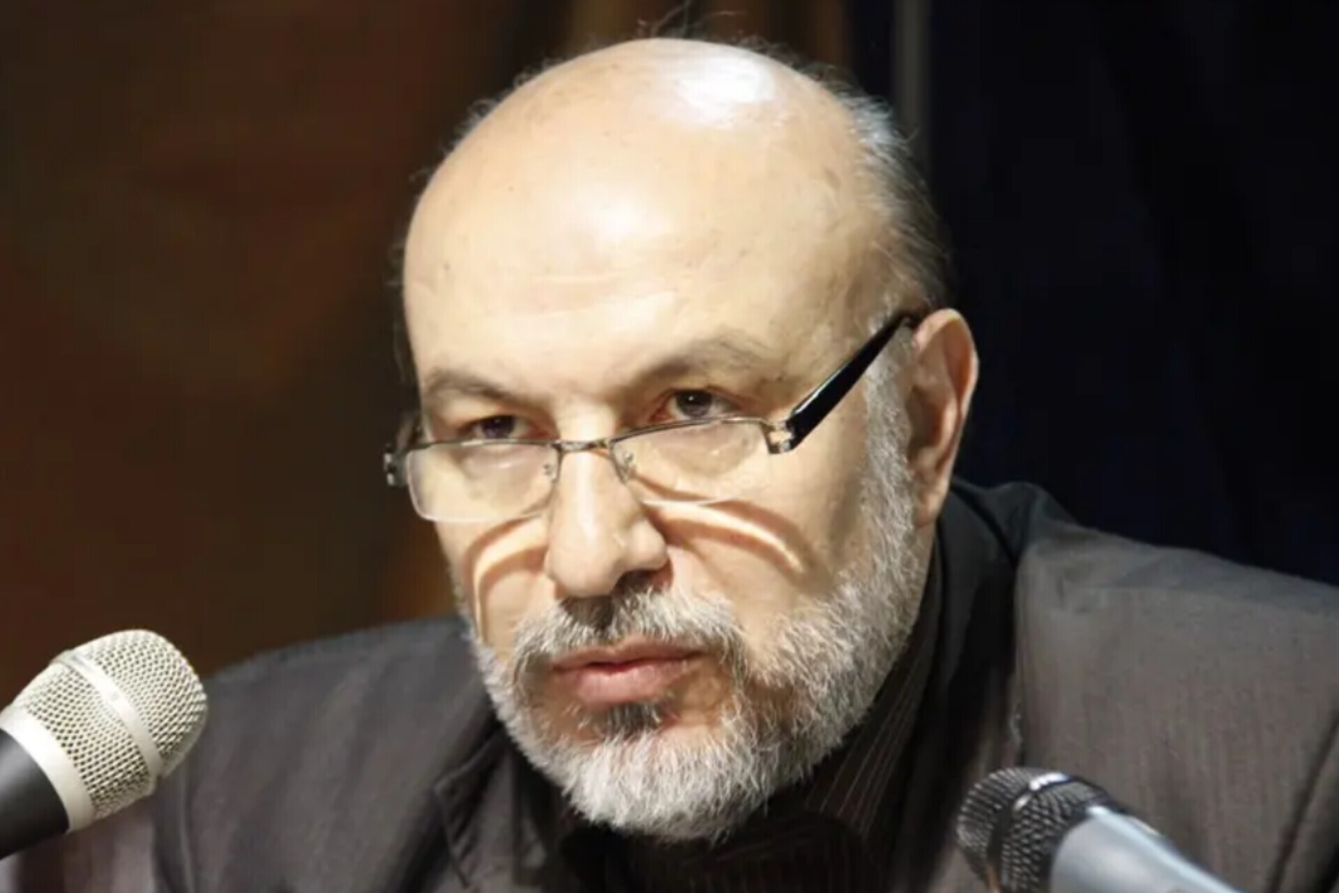 در حال تکمیل