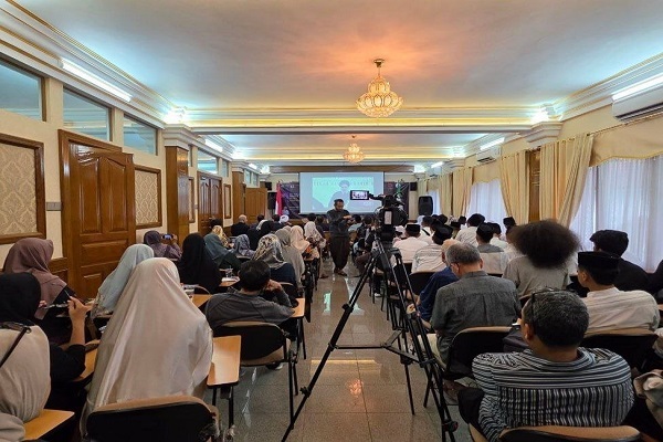 یادبودِ شهید رئیسی با محوریتِ دفاع از قرآن در اندونزی برگزار شد