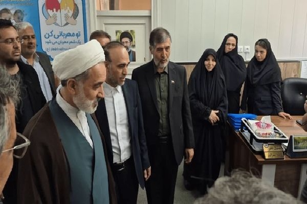 صلح و سازش ۳۴ زوج متقاضی طلاق با همت مؤسسه نیکوکاری ائمه اطهار (ع)