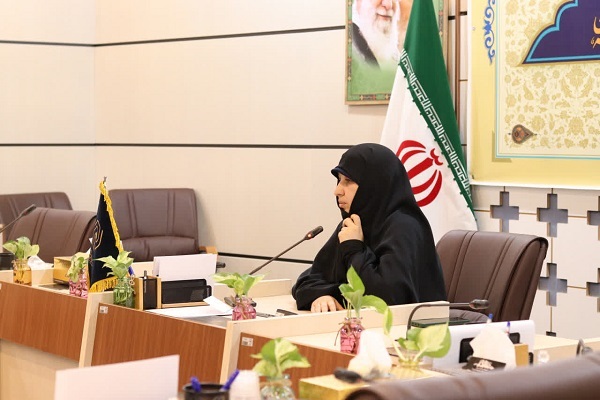 اراسل/  نمایشگاه«بانوی ایرانی» در حوزه خواهران افتتاح شد