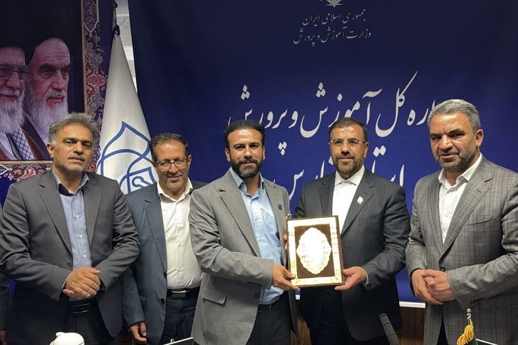 تقدیر از پیشگامان نوآوری در نظام آموزشی، شیراز