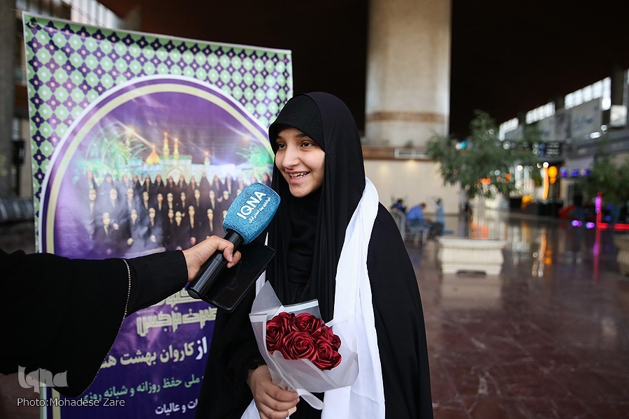 بازگشت کاروان قرآنی «بهشت هشتم» از عتبات عالیات بازگشت کاروان قرآنی «بهشت هشتم» از عتبات عالیات