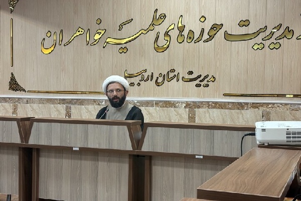 حجت‌الاسلام رسول خواسته، مدیر حوزه علمیه خواهران استان اردبیل