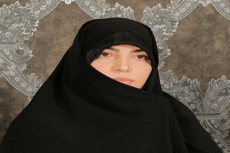 نجمه تکلو، مدرس دانشگاه بین‌المللی امام رضا(ع)