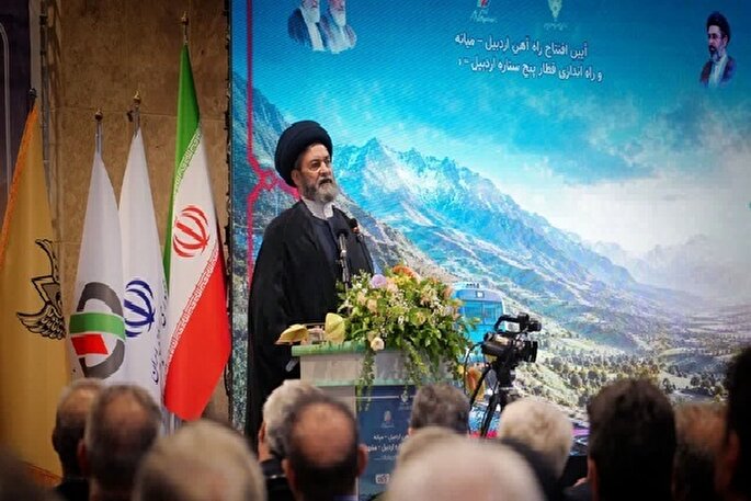 جمهوری اسلامی عقب‌ماندگی ۵۰۰ ساله کشور را جبران کرد
